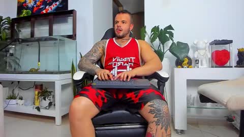 JOHNNY online show from November 2, 11:40 pm