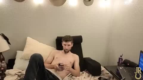 Give John Ryan A Thumbs Up online show from November 17, 8:53 am