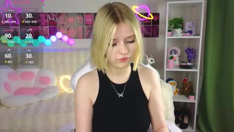 Snapshot of joice_queen chatting on March 8, 10:34 pm Paula online show from March 8, 10:34 pm