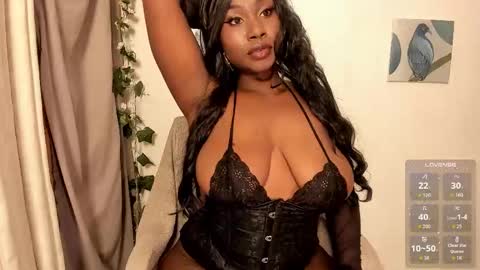 Snapshot of jolene_e chatting on October 28, 5:00 am Clara online show from October 28, 5:00 am