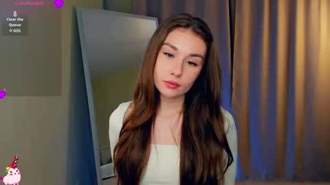 Emma online show from November 29, 5:10 am