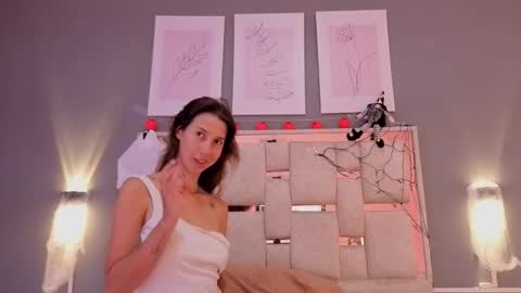 jolie_lov online show from October 1, 1:06 pm