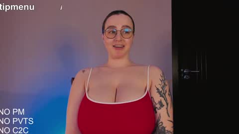 Jolie  My snapchat got deleted. If you were subscribed dm me my former username or scroll down and click on snapchat media online show from February 7, 12:39 pm