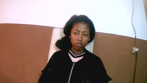 joliekah27 online show from February 11, 5:05 am