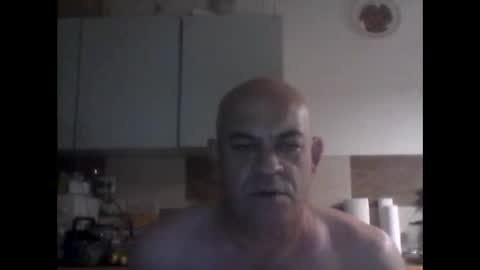 Snapshot of jolmasz30 chatting on September 25, 4:32 pm jolmasz30 online show from September 25, 4:32 pm
