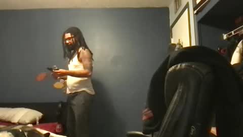 Snapshot of jon2h6k chatting on December 7, 3:25 am jon2h6k online show from December 7, 3:25 am