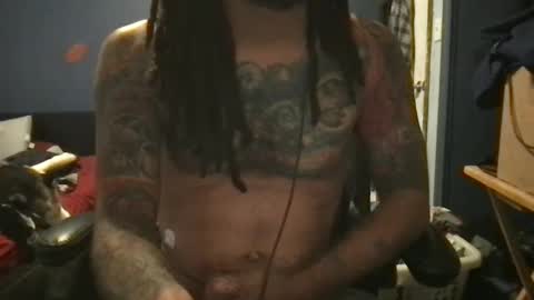 Snapshot of jon2h6k chatting on December 12, 2:26 am jon2h6k online show from December 12, 2:26 am