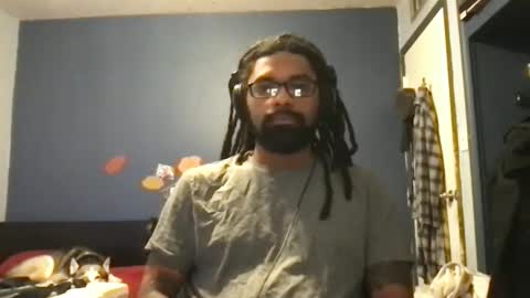 Snapshot of jon2h6k chatting on December 15, 2:41 am jon2h6k online show from December 15, 2:41 am