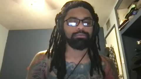 Snapshot of jon2h6k chatting on December 15, 12:49 pm jon2h6k online show from December 15, 12:49 pm