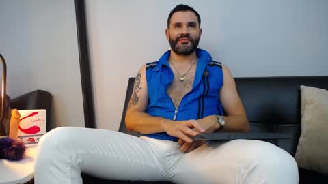  JONAS BEARD  online show from January 28, 9:40 pm