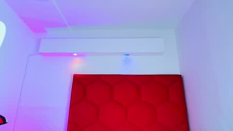 Jonas  online show from February 26, 7:05 pm