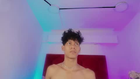 Jonas  online show from September 9, 12:59 pm