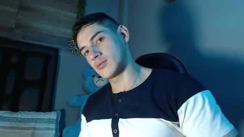 Snapshot of jonathancast08 chatting on February 2, 10:35 am jonathancast08 online show from February 2, 10:35 am