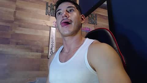 Snapshot of jonathancast08 chatting on November 6, 3:02 pm jonathancast08 online show from November 6, 3:02 pm