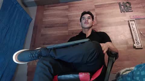 Snapshot of jonathancast08 chatting on November 20, 12:11 am jonathancast08 online show from November 20, 12:11 am