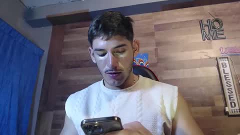 Snapshot of jonathancast08 chatting on November 26, 1:45 pm jonathancast08 online show from November 26, 1:45 pm