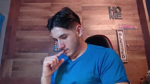 Snapshot of jonathancast08 chatting on December 18, 12:38 am jonathancast08 online show from December 18, 12:38 am