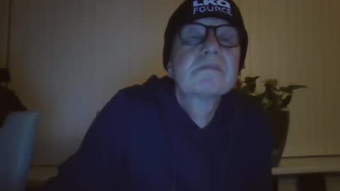 Snapshot of jop55 chatting on February 17, 9:19 pm Jop55 online show from February 17, 9:19 pm