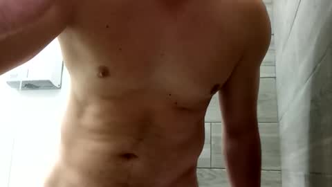 jorchuck1919este online show from November 1, 5:37 pm