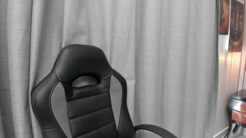 Snapshot of joselyn_sexy_ chatting on December 24, 2:01 pm Katalina online show from December 24, 2:01 pm