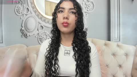 Snapshot of joselyn_sexy_ chatting on January 22, 2:03 pm Katalina online show from January 22, 2:03 pm