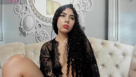 Snapshot of joselyn_sexy_ chatting on January 25, 12:48 am Katalina online show from January 25, 12:48 am