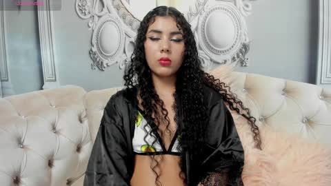 Snapshot of joselyn_sexy_ chatting on January 31, 1:33 am Katalina online show from January 31, 1:33 am