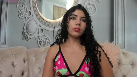 Snapshot of joselyn_sexy_ chatting on February 1, 9:29 pm Katalina online show from February 1, 9:29 pm