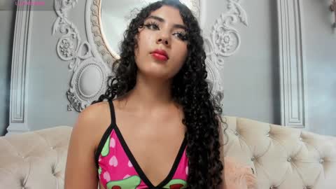 Snapshot of joselyn_sexy_ chatting on February 2, 12:30 am Katalina online show from February 2, 12:30 am