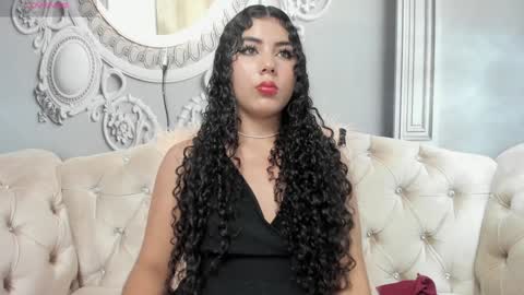 Snapshot of joselyn_sexy_ chatting on February 6, 10:43 pm Katalina online show from February 6, 10:43 pm