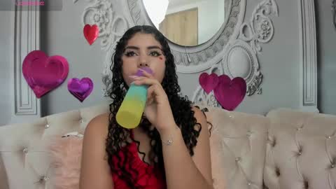 Snapshot of joselyn_sexy_ chatting on February 14, 9:21 pm Katalina online show from February 14, 9:21 pm