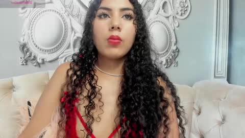Snapshot of joselyn_sexy_ chatting on February 27, 11:04 pm Katalina online show from February 27, 11:04 pm