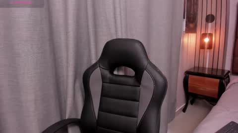 Snapshot of joselyn_sexy_ chatting on March 3, 9:37 pm Katalina online show from March 3, 9:37 pm