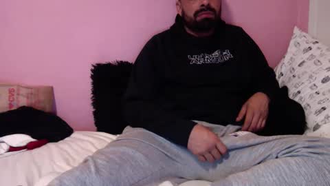 josephs1990 online show from February 14, 2:28 am