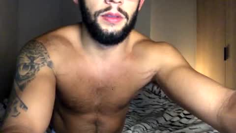josh_xo online show from September 28, 7:19 pm