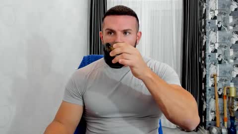 joshuamuscle69 online show from November 27, 11:01 am