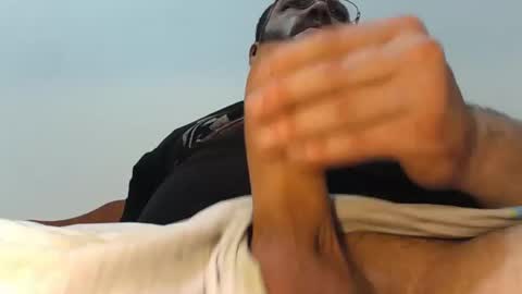 Snapshot of joshxm chatting on January 11, 2:41 am joshxm online show from January 11, 2:41 am