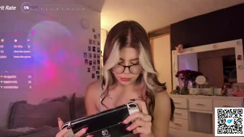 josephine   independent model    online show from February 8, 2:15 am