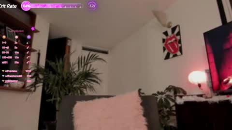 josephine   independent model    online show from March 6, 10:36 pm