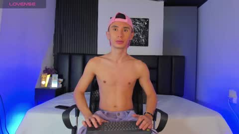 Jota Stivens online show from February 13, 11:50 am