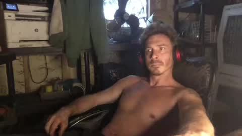 Snapshot of jts555 chatting on November 16, 10:04 pm JTS online show from November 16, 10:04 pm