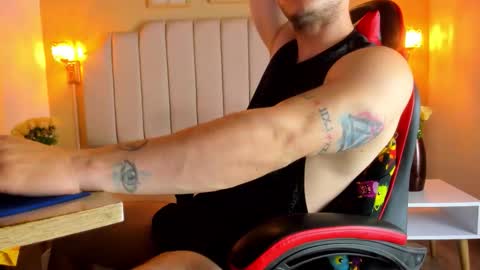 JUAN online show from November 29, 1:14 pm