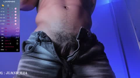 Snapshot of juande_24 chatting on December 12, 8:47 am independent model online show from December 12, 8:47 am