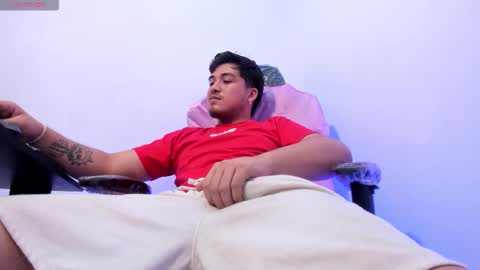 Snapshot of juanmechanic chatting on November 8, 3:23 pm JUAN online show from November 8, 3:23 pm