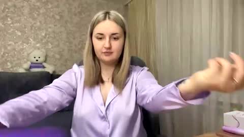 JudeValenti online show from October 17, 5:15 pm