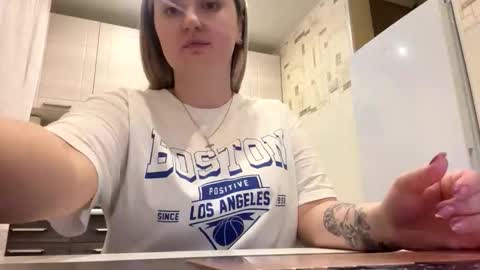 JudeValenti online show from October 18, 6:08 pm