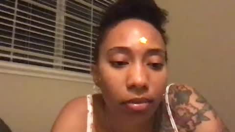 Snapshot of juicijazzi chatting on November 4, 9:52 am juicijazzi online show from November 4, 9:52 am