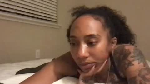 Snapshot of juicijazzi chatting on November 17, 9:37 am juicijazzi online show from November 17, 9:37 am