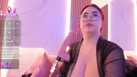 Juicy online show from March 6, 5:33 pm