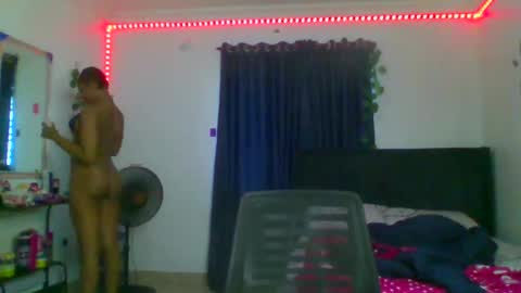 Snapshot of juicy_pussy1122 chatting on September 14, 7:07 am Emily online show from September 14, 7:07 am